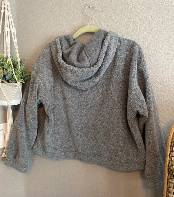 American Eagle cropped fuzzy quarter zip sweatshirt - Image 4