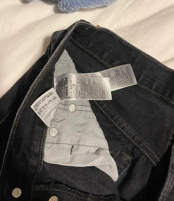Levi's Black 501 Jean shorts - Image 3