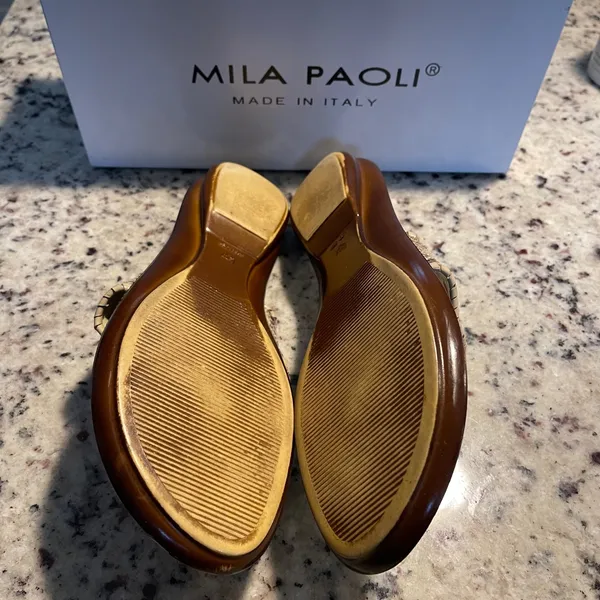 Mila Paoli Women's Beige Leather Flower Detail Thong Sandals Made in Italy US 7M - Image 5