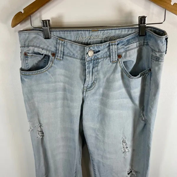 American‎ Eagle Outfitters Womens Jeans Light Wash Distressed Boyfriend Size 8 - Image 2