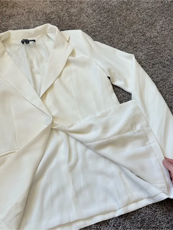 Women's Cream Single-Button Blazer Jacket - Image 6