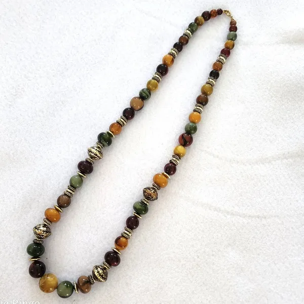 Vintage Multicolor Beaded Necklace Classic Retro Jewelry - Image 2