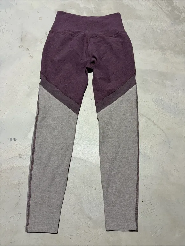 Beyond yoga High-Waist Two-Tone Leggings medium - Image 7