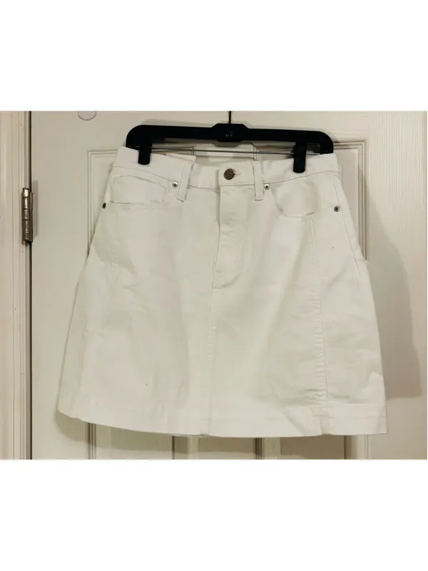 Banana Republic White Denim Mini Skirt Size 10 - Image 2