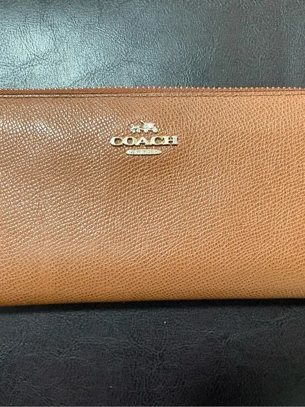 Coach 52333‎ Accordion Zip Wallet Brown Crossgrain Leather Zip Around Wallet - Image 3