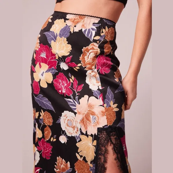 New Band of the Free Floral Print Lace Slit Slip Midi Skirt Black Multi Size XS - Image 3