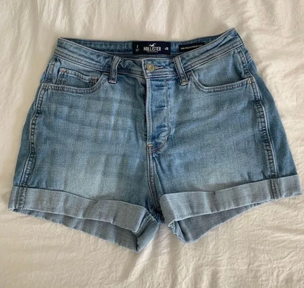 Hollister High Rise Boyfriend Shorts - Image 3