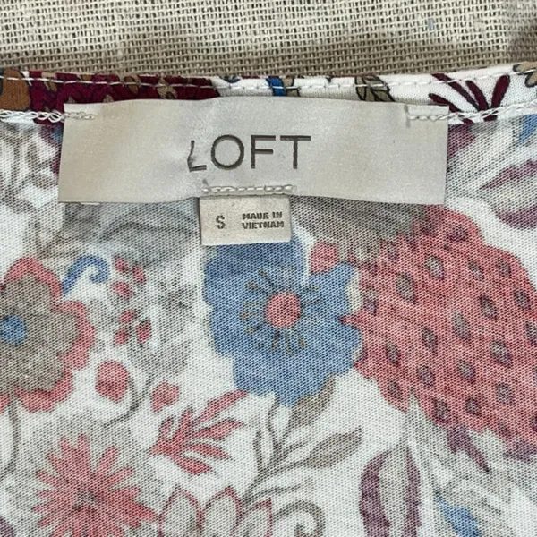 Loft | Peacock Print Puff Sleeve Top | Small - Image 8
