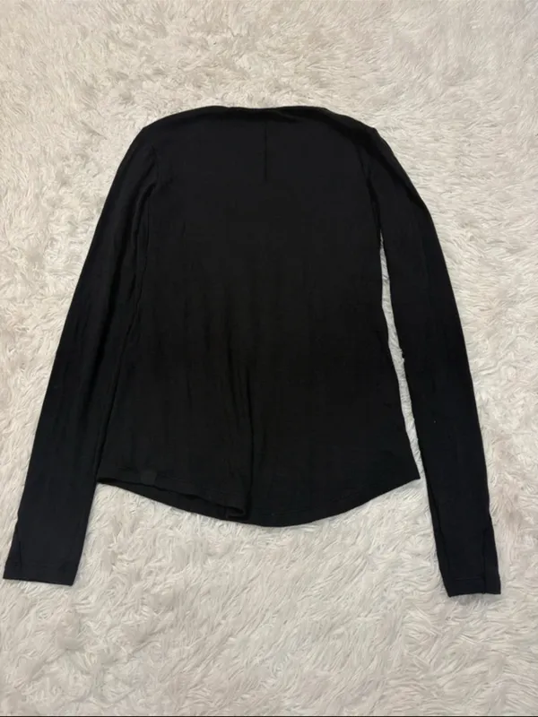 Lululemon Black Long Sleeve Women's Top - Image 2