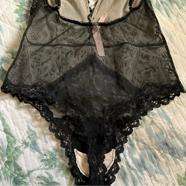 Victoria’s Secret Black Lace Teddy Cross Back Deep V S - Image 6