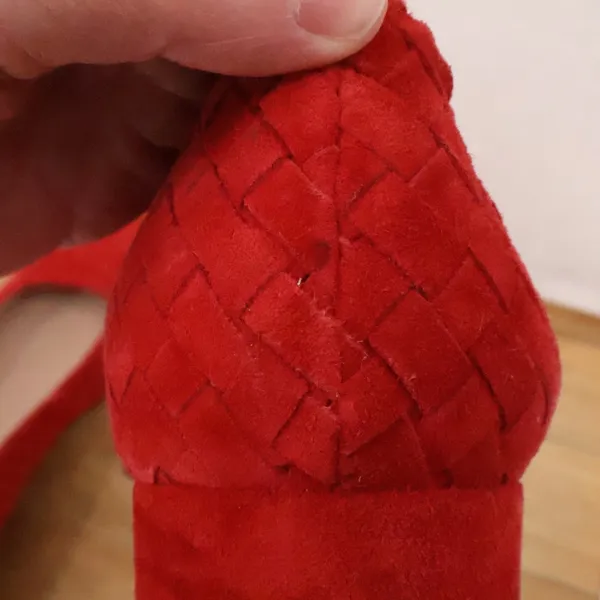 Madeleine Red Woven Suede Pumps Womens Size 41 US 10 Block Heel Italy‎ Timeless - Image 5