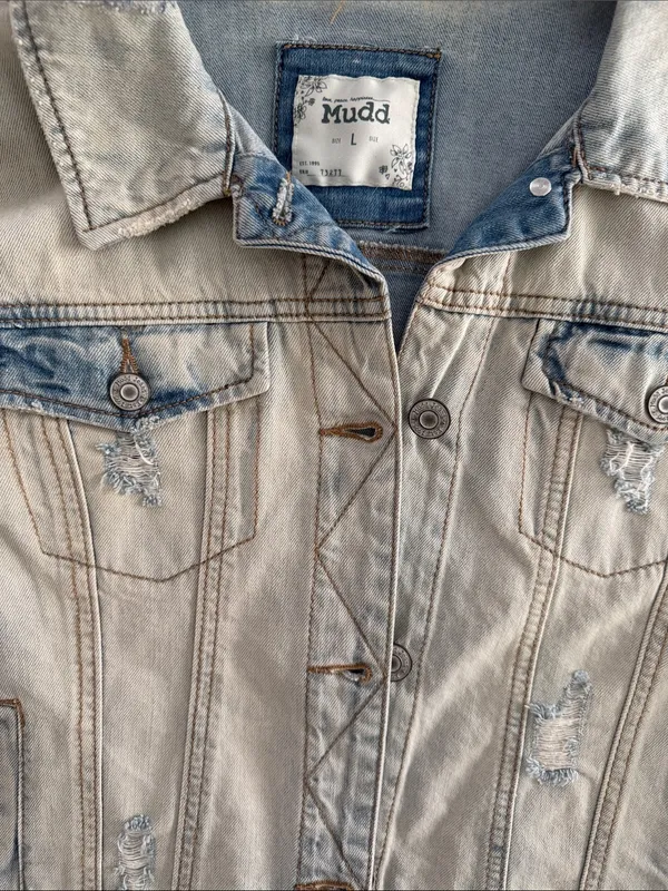 Mudd Distressed Denim Jean Jacket Women’s Size Large Blue Jean Jacket Y2K Style - Image 10