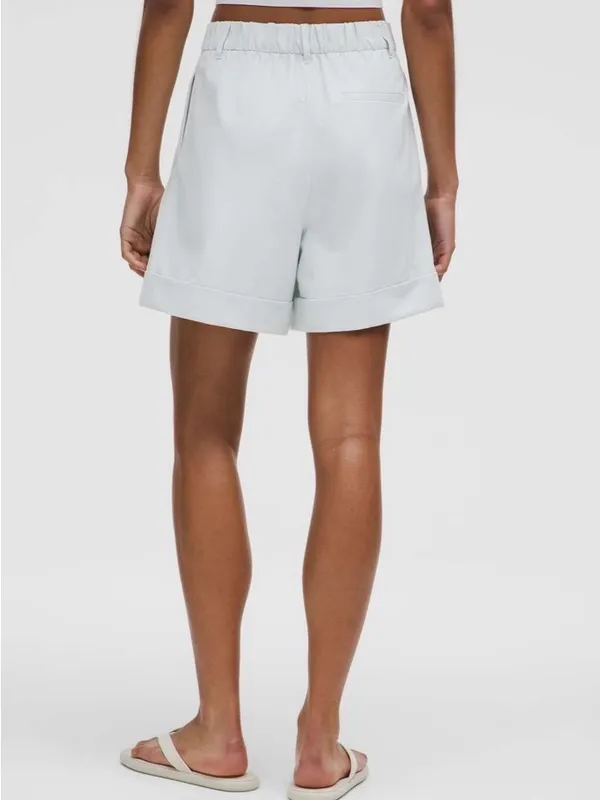 Lululemon LuluLinen High-Rise‎ Short 6" size 26 color is ocean air - Image 2