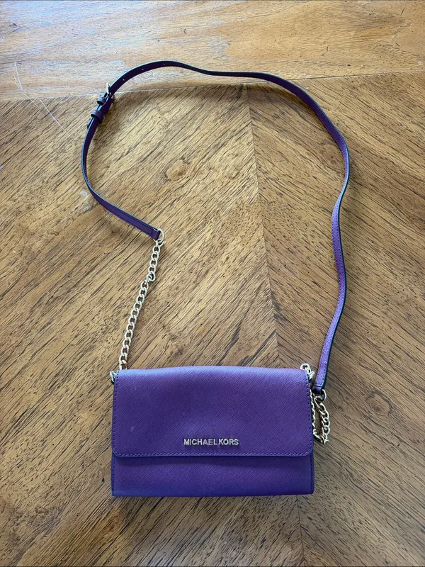 Michael Kors Jet Travel Purse - Image 2