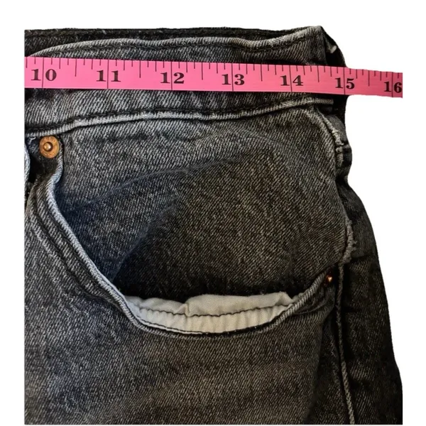 Levi Strauss 501 Gray Wash Denim Cutoff Shorts Button Fly Frayed Hem Women Sz 30 - Image 6