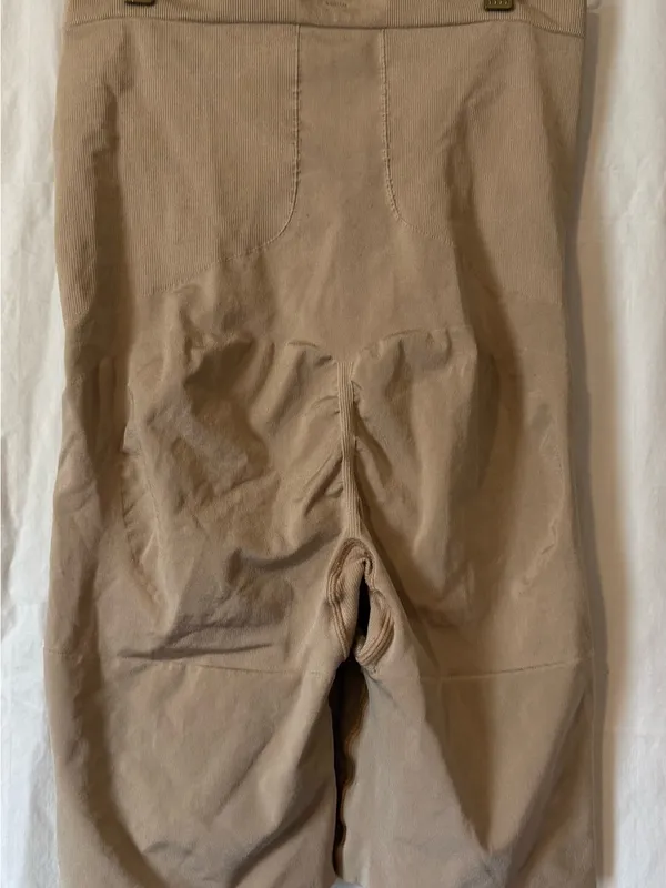 Spanx 1X Beige High‑Waist Shapewear Shorts - Image 2