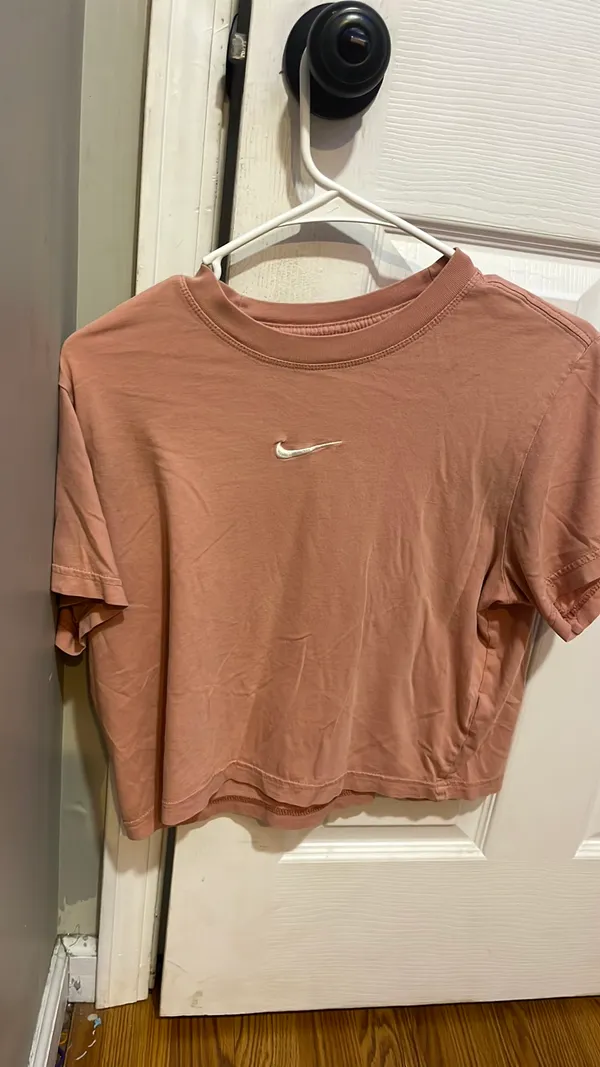 The Nike Tee Women’s - Image 3