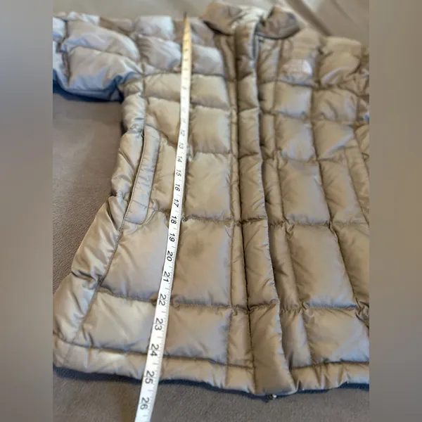 THE NORTH FACE Women’s Sz: XS Puffer Jacket Silver Goose Down Fill Quilted. - Image 6