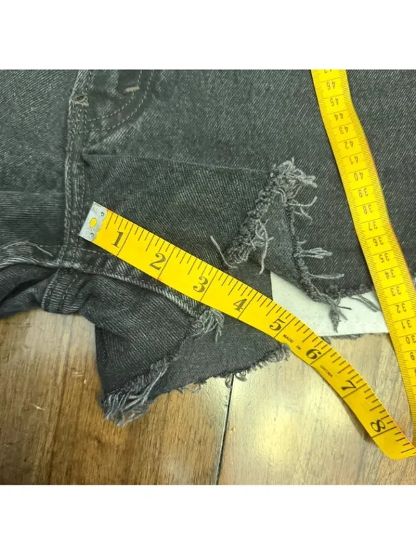 Vintage Levi’s Shorts y2k - Image 6