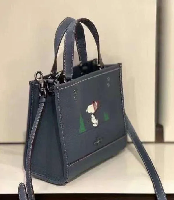 Coach X Peanuts Dempsey Tote 22 With Snoopy Ski Motif ce849 - Image 3