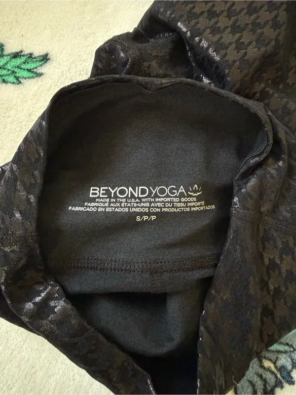 Beyond Yoga Houndstooth Matching Set 2PC Leggings Crop Tank Small Athleisure Y2K - Image 10
