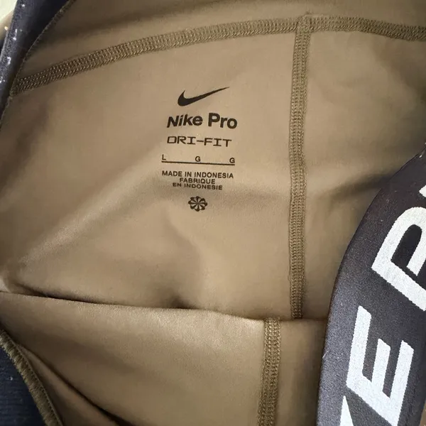 Nike Pro Dri-FIT Women s Mid-Rise Leggings - Image 10