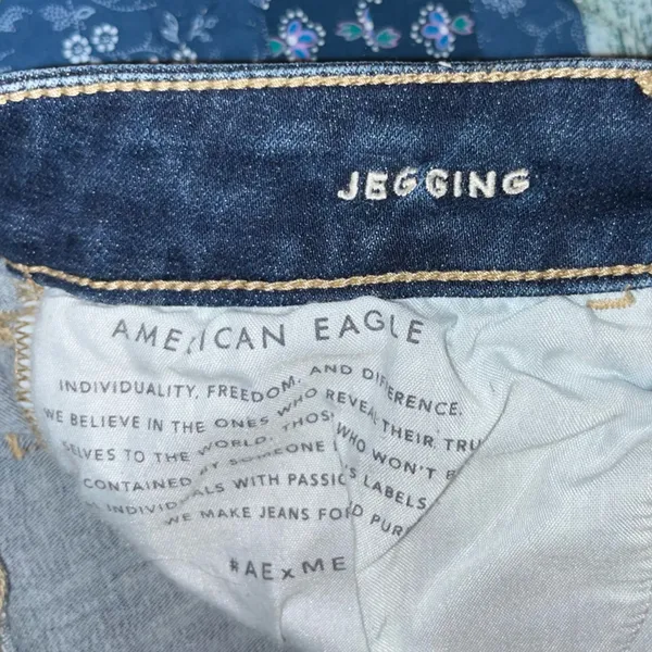 American Eagle Next Level Distressed High-Waisted Jeggings - Image 5