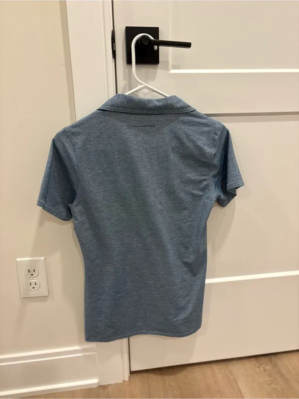 Travis Matthew Featherweight Active Polo Size Small - Image 5