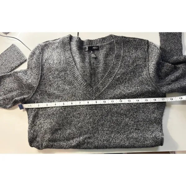 AQUA Cashmere Gray Marl V-Neck Sweater Charcoal Knit Quiet Luxury Medium‎ EUC - Image 5