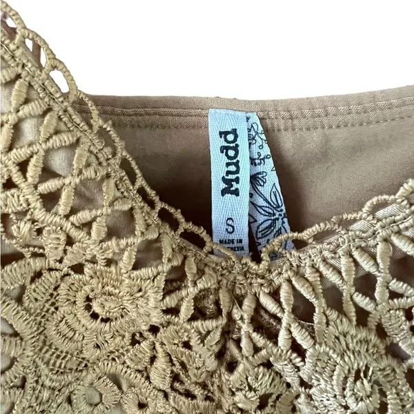 Mudd Yellow Lace Crop Top Women's Size Small - Image 2