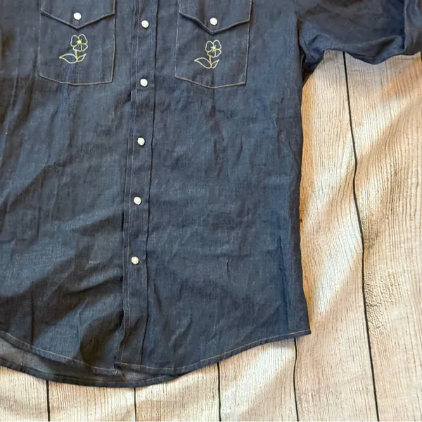 Vintage Triple LLL Brand Denim Western Embroidered Pearl Snap Long Sleeve Sz XL - Image 4