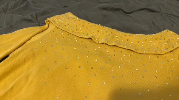 Yellow y2K Sparkly Top  - Image 4