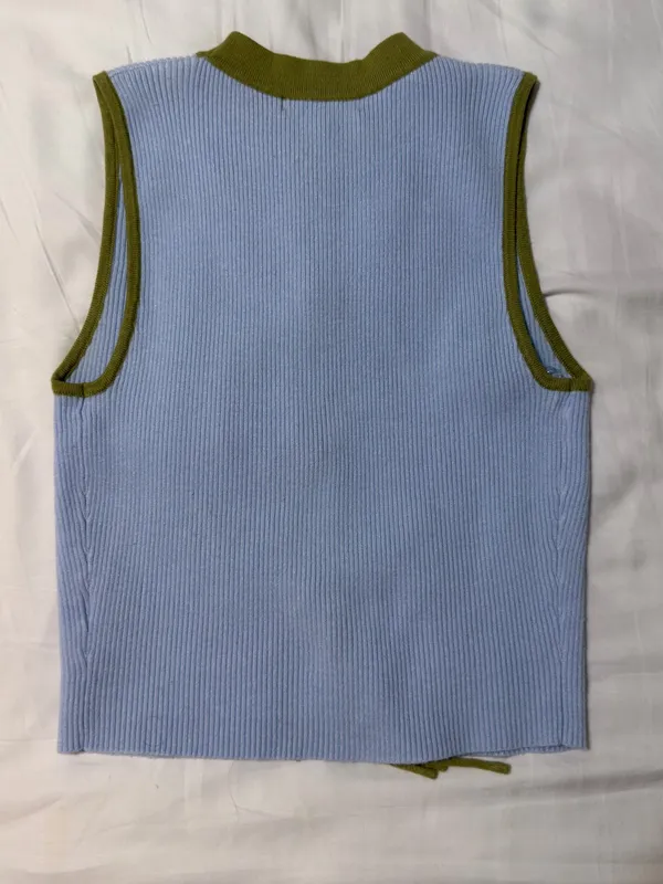 Blue Blush Sleeveless Rib Knit Tank Top in Light Blue w/ Olive Trim Size Small - Image 3