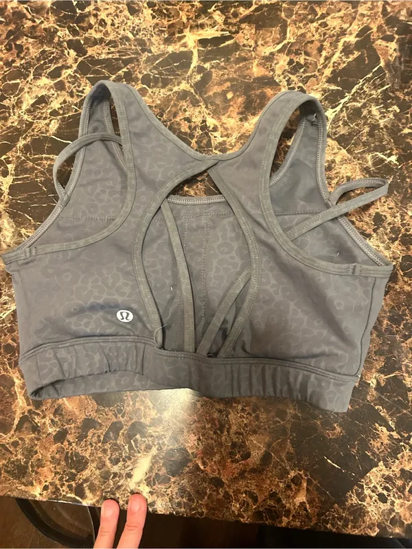 Lululemon Energy sports Bra grey camo patten- size large - Image 2
