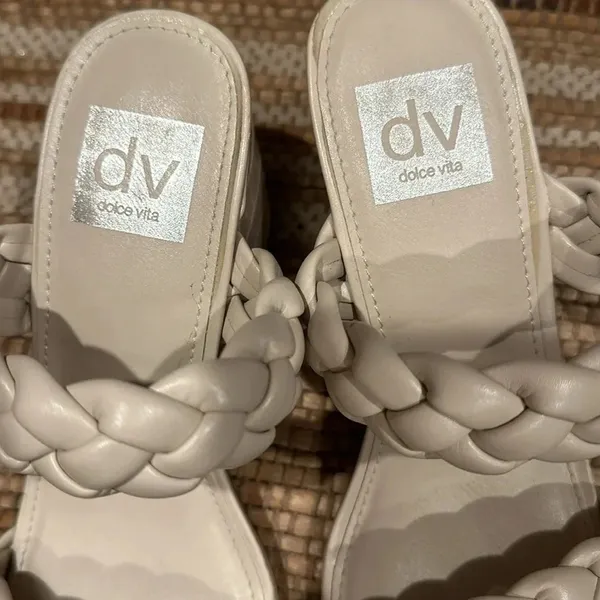 Shoes Size 7 - Image 2