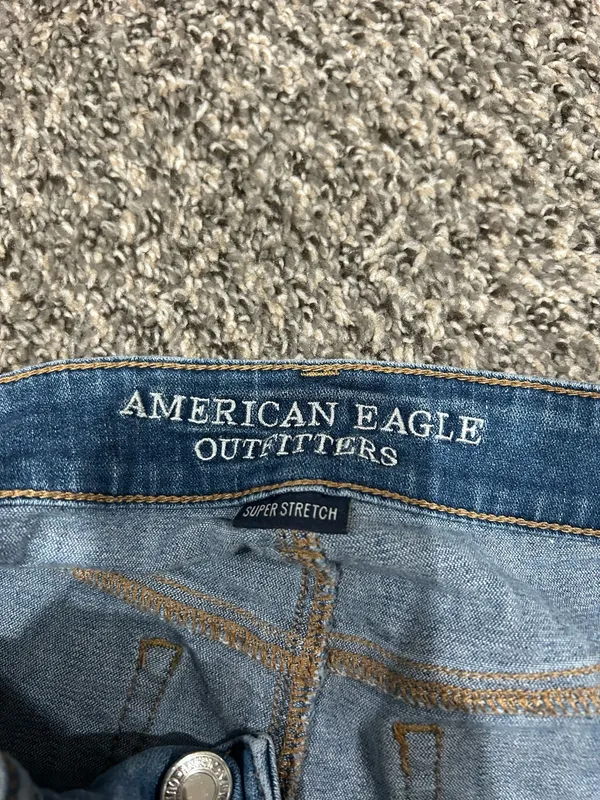 American Eagle Shorts - Image 3