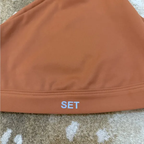 Set Active light brown off the shoulder sport bra women’s size XS - Image 5