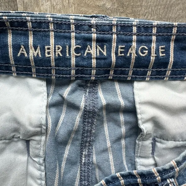 Women’s American Eagle pinstriped denim shorts - Image 3