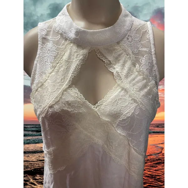 NWOT Miami Women's Size Small White Stretch Sweetheart Mini Dress White Lined - Image 2