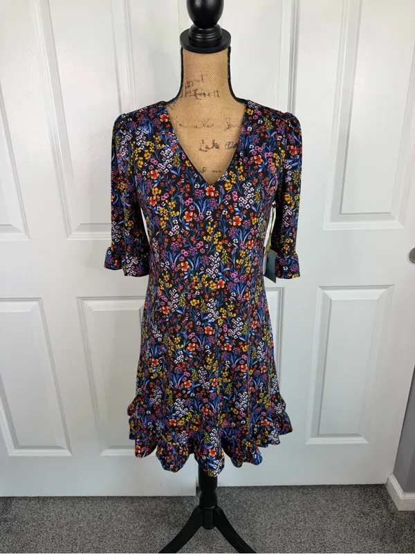 CeCe Floral V-Neck Ruffle Hem Mini Dress Size S NWT $89 - Image 2