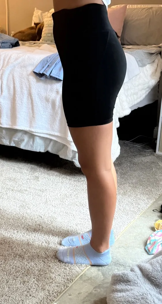 Fabletics Biker Shorts UltraCool - Image 2