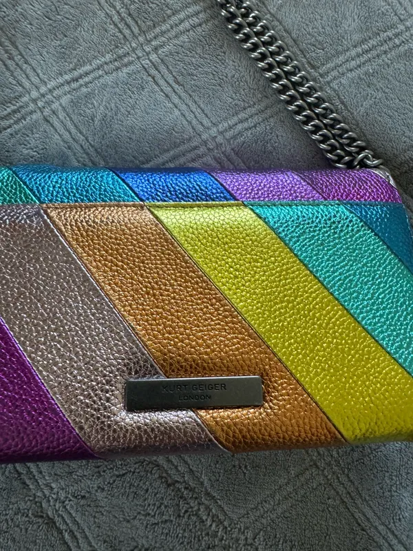 Kurt Geiger Rainbow Stripe Chain Shoulder Crossbody Bag - Image 8