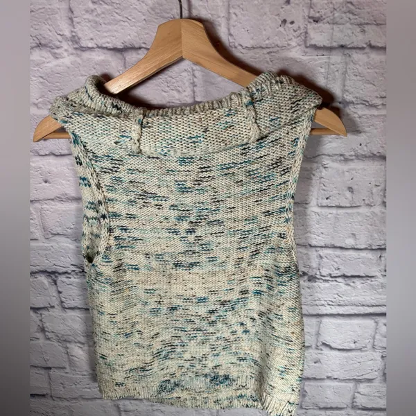 Anthropologie Pilcro The Cowlneck Sleeveless Knit‎ Top Womens size medium - Image 3