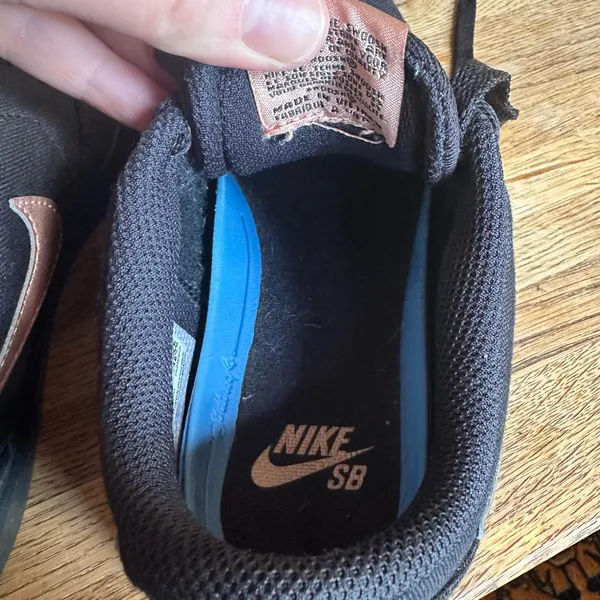 Nike SB Sneakers black with rose gold accents women’s size 7 - Image 7