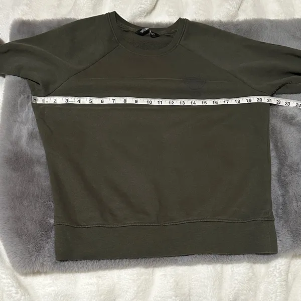 The North Face Women’s Medium Forest Green Crewneck Sweater - Image 5