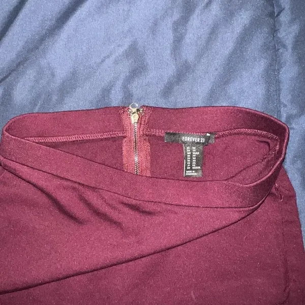 Forever 21 burgundy mini skirt size XS - Image 3