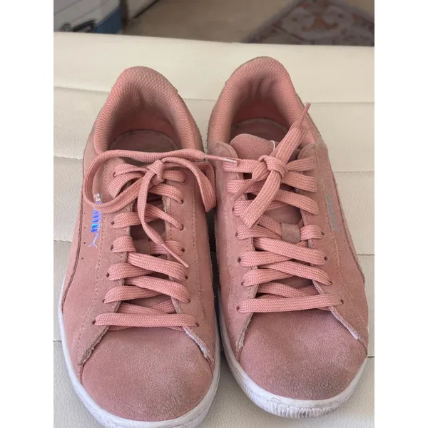 Puma Vikky v2 Suede Sneakers Pink Low Top Womens 7 367990-01 SoftFoam‎ - Image 2