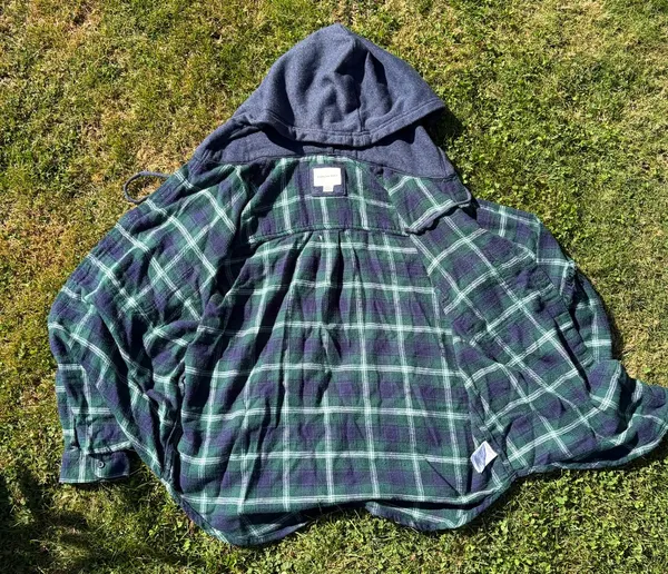 American Eagle Hooded Flannel - Image 4