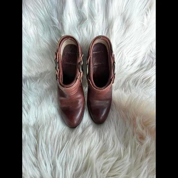 Frye Stylish Brown Leather Heeled Clogs with Buckle Detail size 7 - Image 2