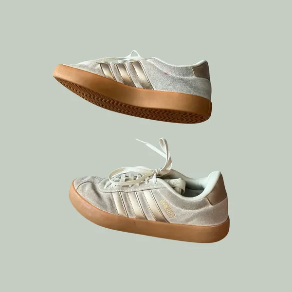 Adidas Court 2.0 Womens white Suede Metallic Rose Gold Sneakers Low Top size 9 - Image 3